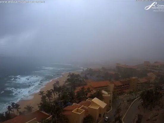 Sector turístico en Baja California Sur sin afectación por “Javier”