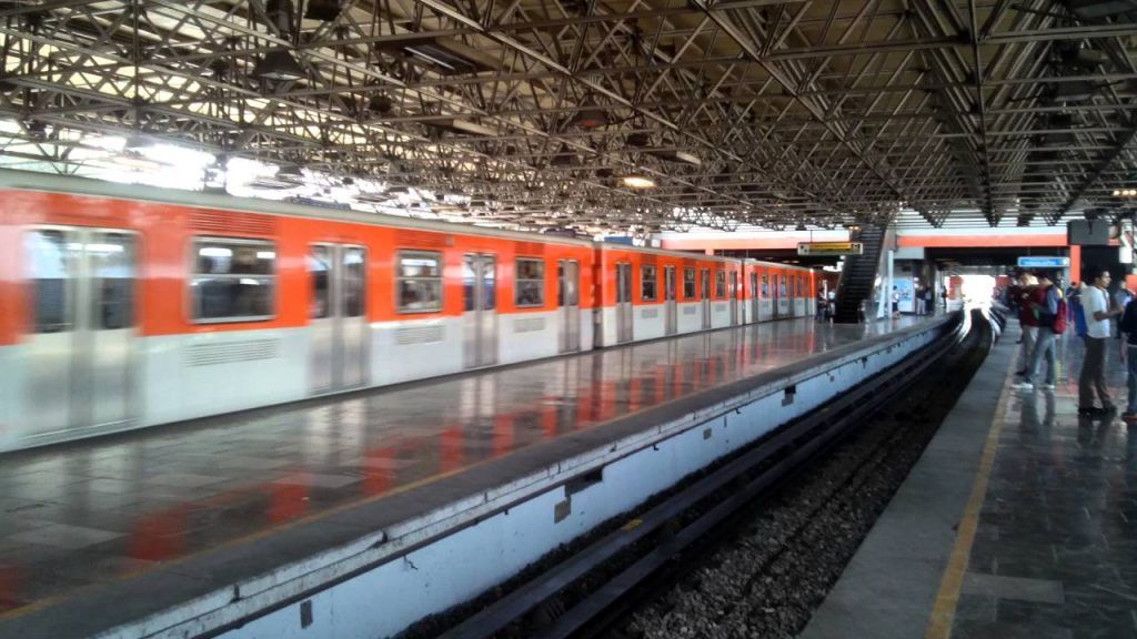 Suman 196 suicidios en el Metro en cinco años - Metro-Chabacano-1024x576