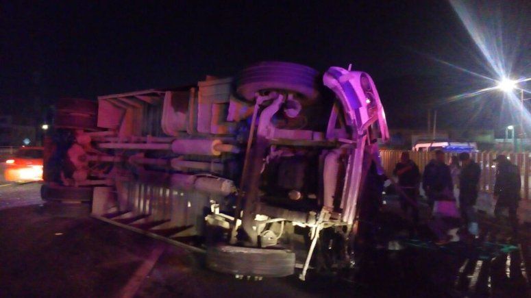 Volcadura en la Autopista México-Puebla deja al menos 25 lesionados - México-Puebla-3