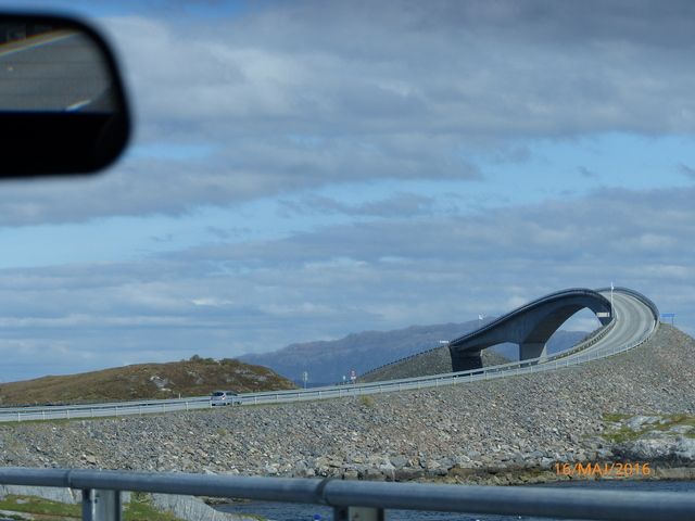 Construirán túnel submarino de mil 300 kilómetros en Noruega