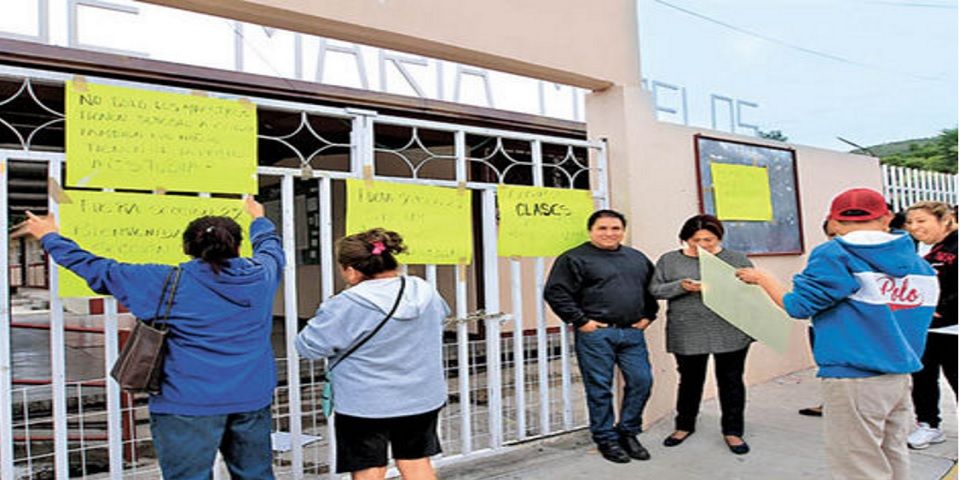 ‘Se nos agota la paciencia’: padres a la CNTE