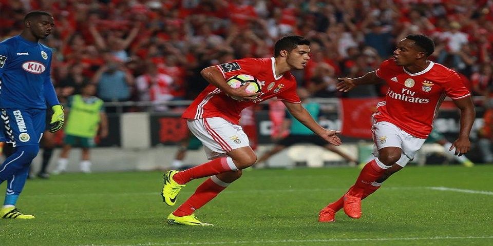 Benfica confirma lesión de Raúl Jiménez