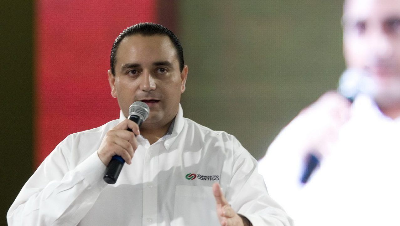 Video: PRI suspende derechos de Roberto Borge Video: PRI suspende derechos de Roberto Borge