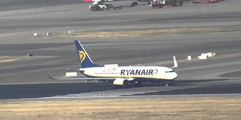 La historia del hombre que corrió detrás de un avión