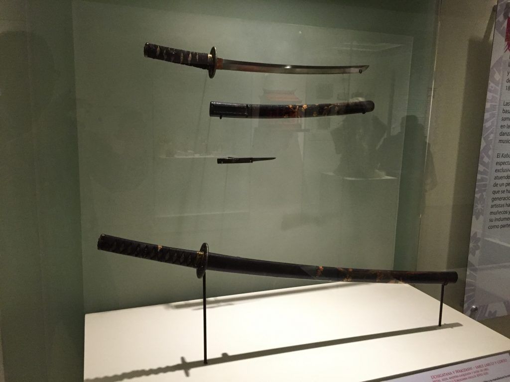 Una armadura samurái y otros tesoros japoneses en la Ciudad de México - Sables-japoneses-1024x768