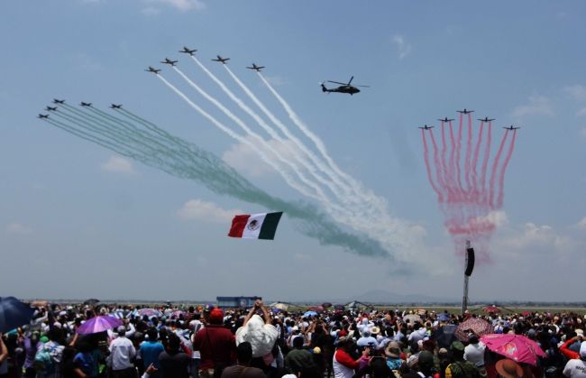 Presencian más de 289 mil personas espectáculo aéreo de la Sedena