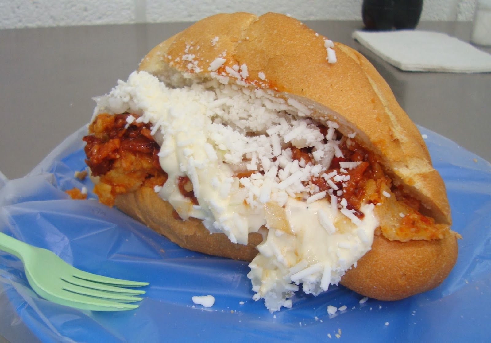 El desayuno mexicano que es de los más increíbles del mundo - Torta-de-chilaquiles