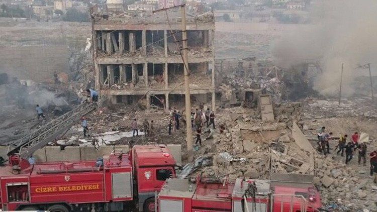 Once muertos y 78 heridos por ataque en Turquía - Turquía-2-1