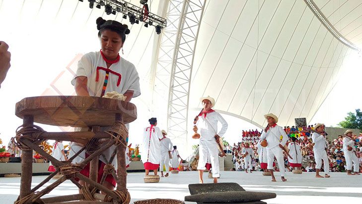 Culmina sin incidentes octava de la Guelaguetza en su edición matutina - WhatsApp-Image-2016-08-01-at-10.18