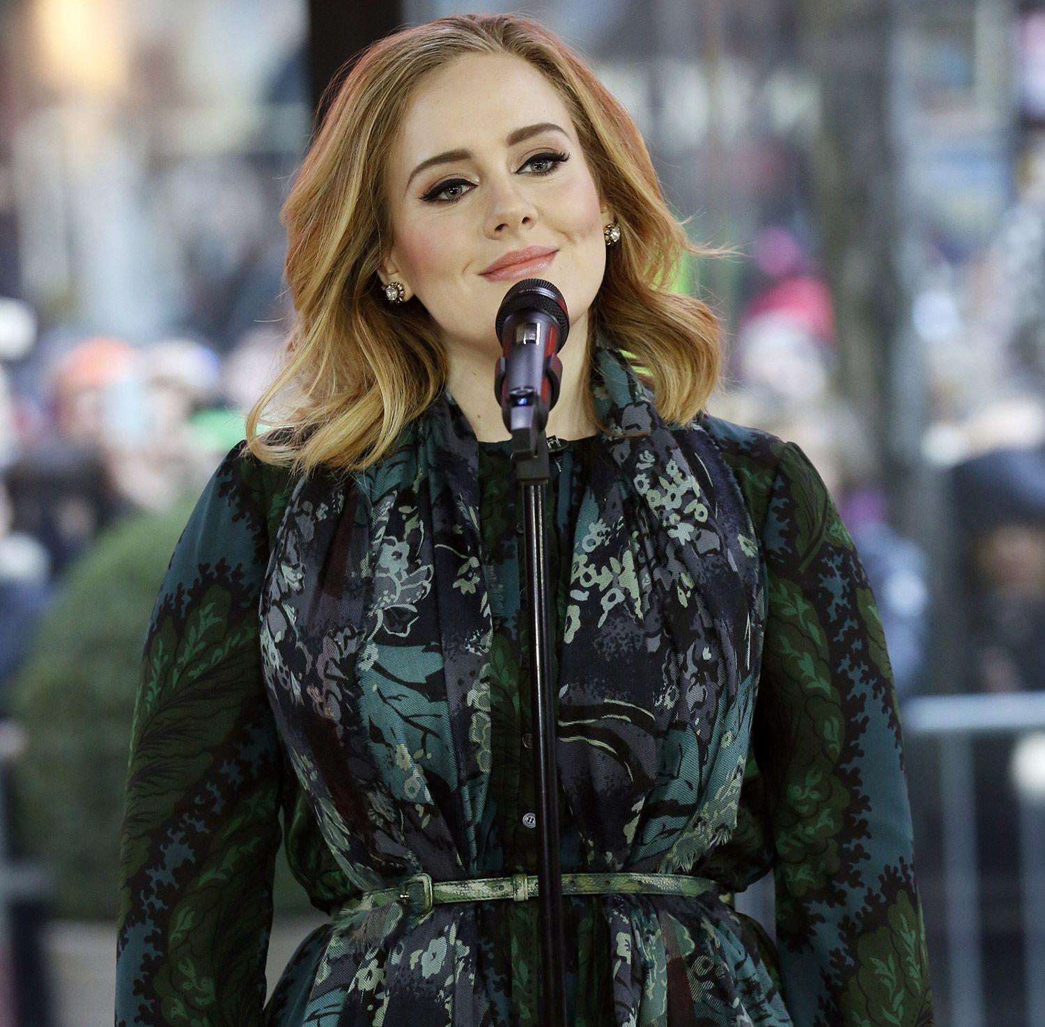 Adele rechaza aparecer en el medio tiempo del Super Bowl - adele2