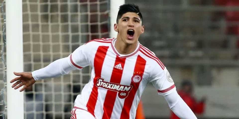 Alan Pulido ya es jugador de Chivas