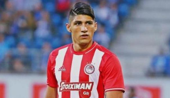 Alan Pulido y el Olympiacos quedan fuera de la Champions League - alan-pulido