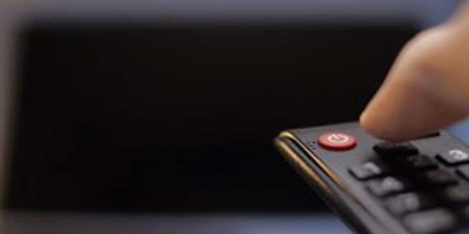 Canal de televisión deja de transmitir para que gente haga ejercicio