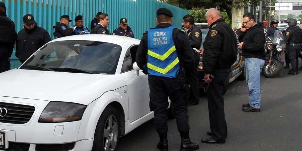 Balean a conductor por resistirse a asalto en la Miguel Hidalgo