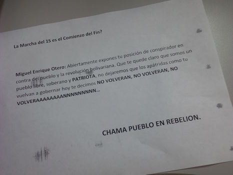 Ataca grupo oficialista sede del diario El Nacional de Venezuela - ataque-diario-el-nacional