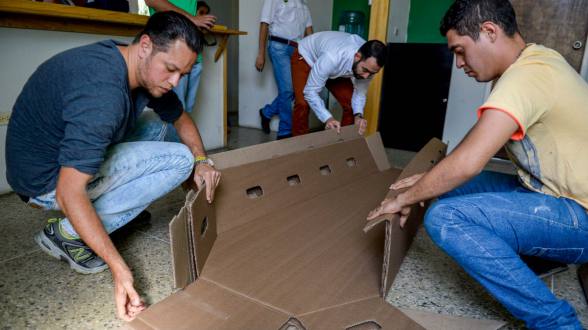 Venden en Venezuela ataúdes de cartón