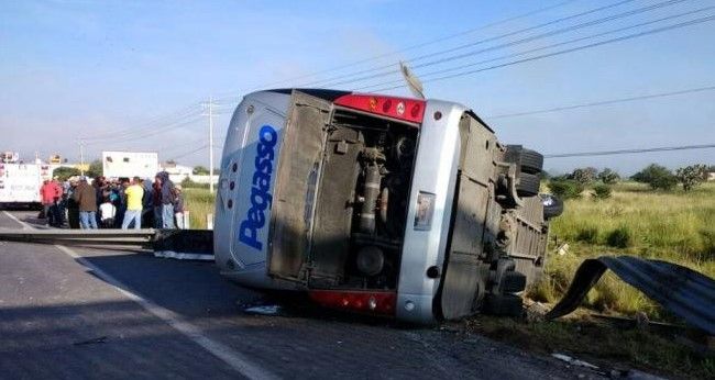Accidente en San Miguel de Allende deja 47 heridos