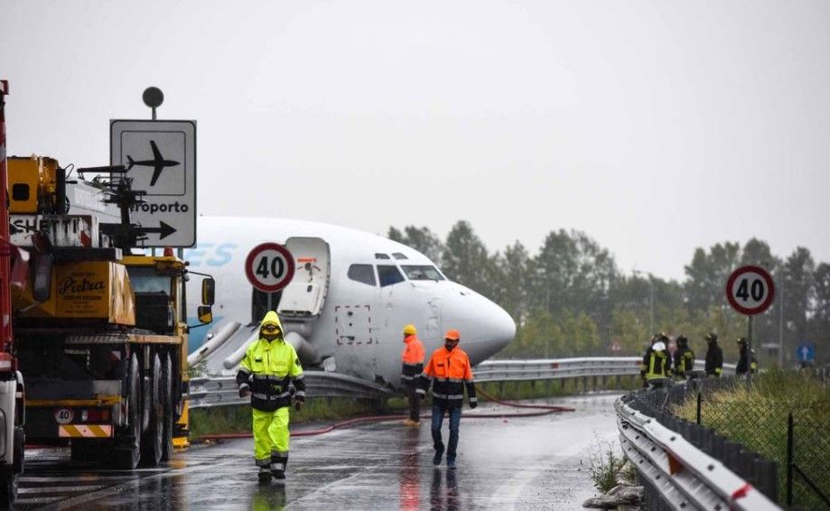 Avión se despista en Italia. No hay heridos