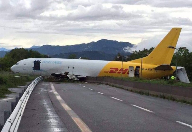 Avión se despista en Italia. No hay heridos - avion-italia-Bergamo-MSG_spotters