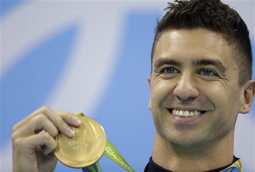 A los 35 años, gana oro en los 50 metros en natación - b30c1b1febaa5c28a10f6a7067002bf7