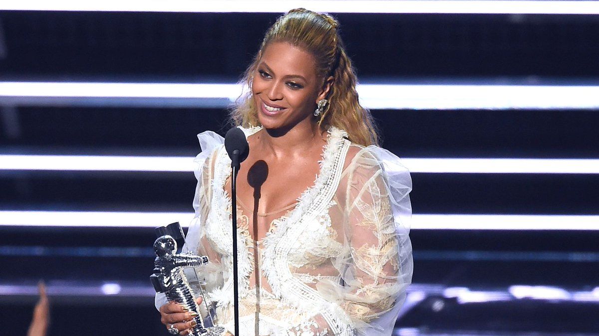 Beyoncé domina los premios MTV - beyonce-3