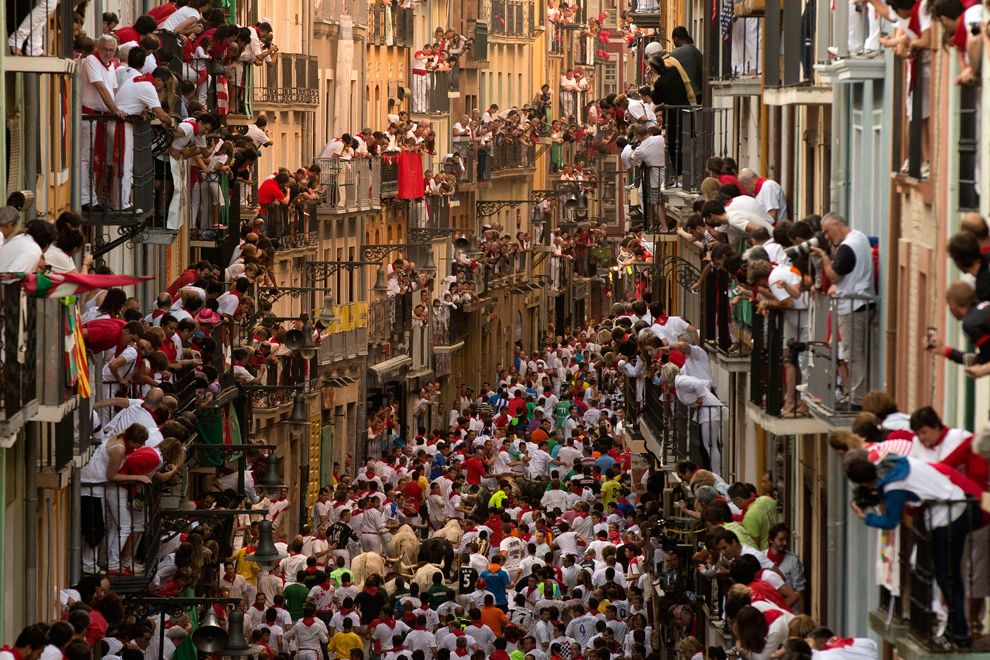 Revelan mensajes de presuntos violadores de San Fermín