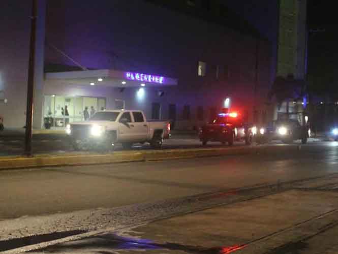 Acribillan a hombre dentro de hospital de Nayarit - camioneta-nayarit
