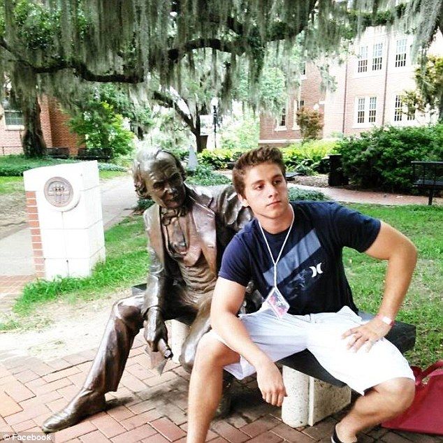 Joven asesina a dos personas en un ataque caníbal en Florida - canibal-florida