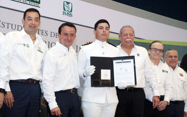 Suman 6 millones de estudiantes afiliados al IMSS