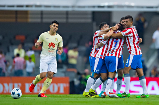 Humillan al América en el clásico de su centenario - chivas-6