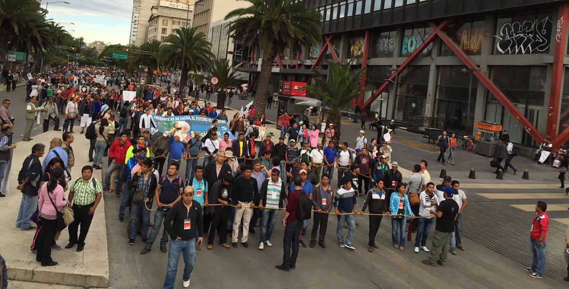 Termina marcha de la CNTE en la Ciudad de México - cnte-2-2