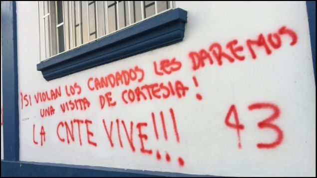 CNTE pinta amenazas en secundaria de Tuxtla Gutiérrez