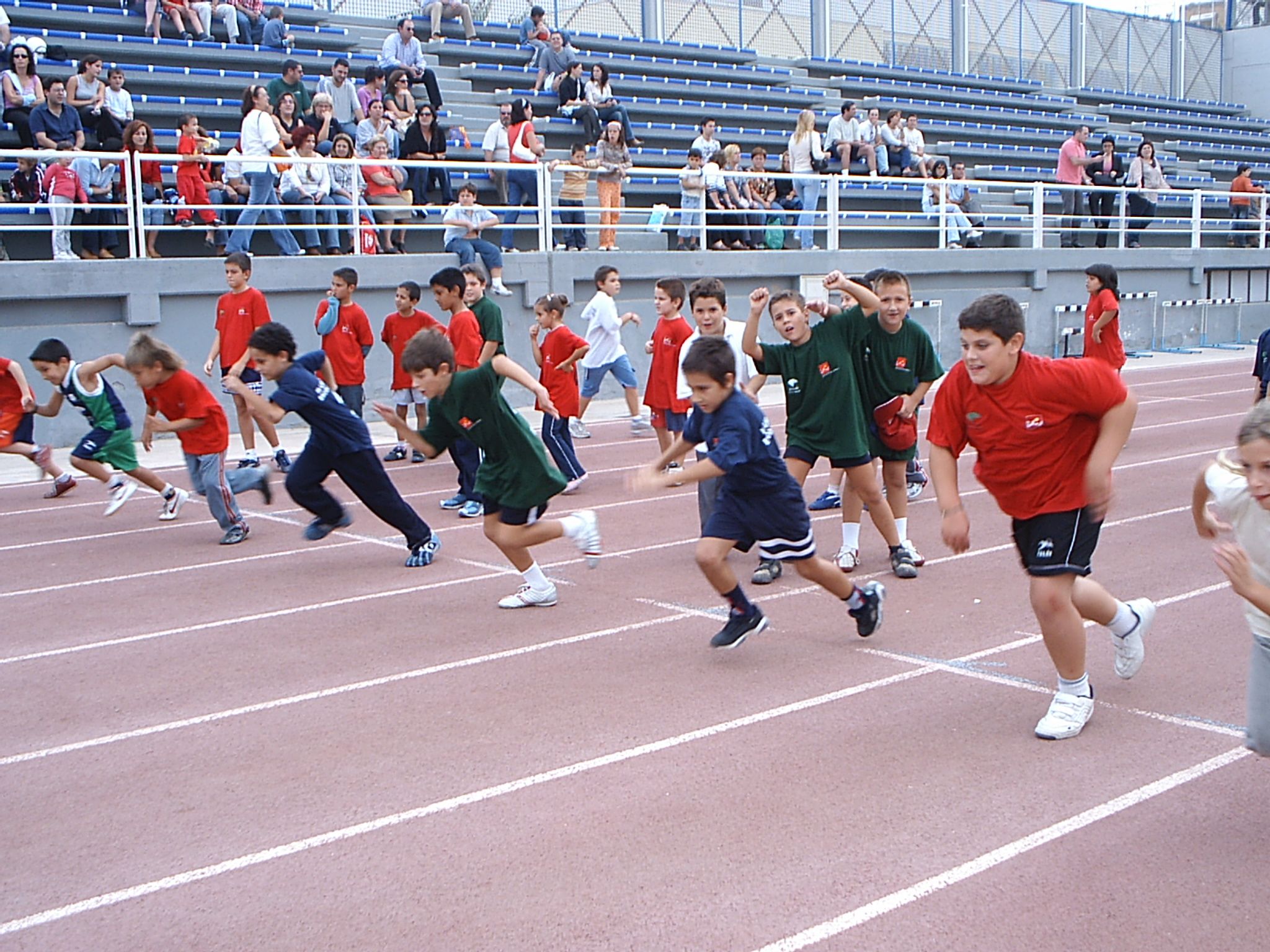 Café Político: primero enfocarse en niños sanos, luego en medallas