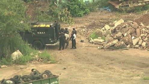 El SWAT rescata a dos personas en Newark - detienen-Newark-Internet