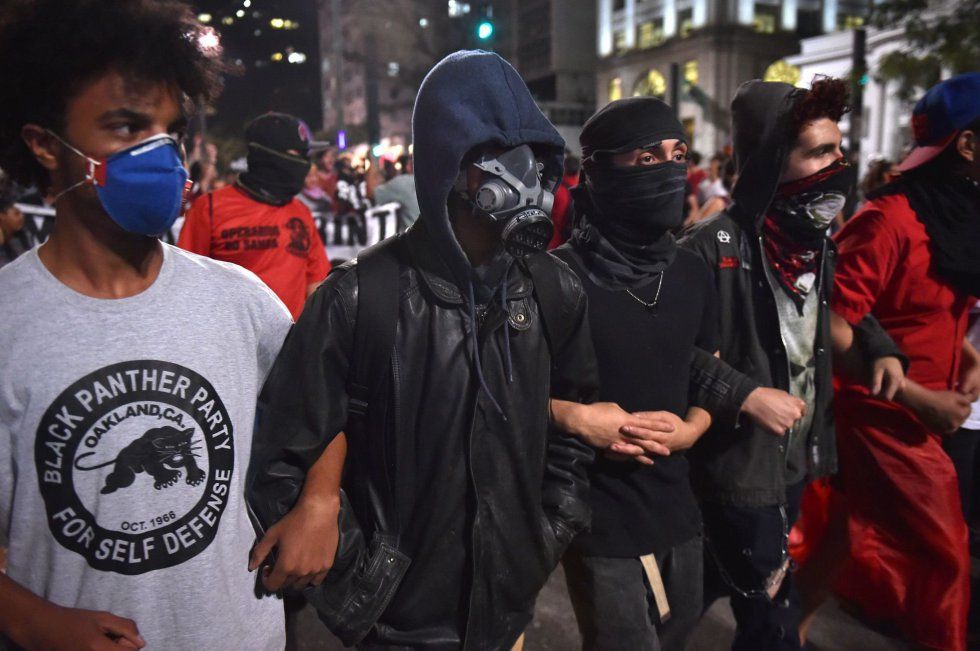 Galería: seguidores de Dilma Rousseff causan destrozos en Brasil - dilma-11