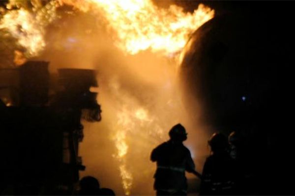 Mueren dos por explosión de pipa en Nuevo León - explosion-santa-catarina