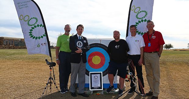 Uno de los mejores arqueros del mundo no tiene brazos - furthest-accurate-distance-mens-archery-group_tcm25-409780