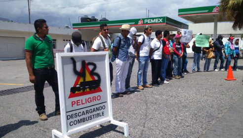 Clausura CETEG gasolineras en Chilpancingo - gasolinera-chilpancingo