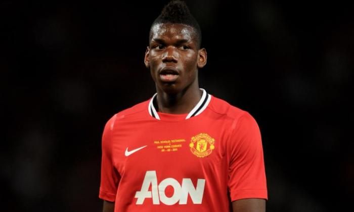 A Paul Pogba lo separa un examen médico del Manchester United