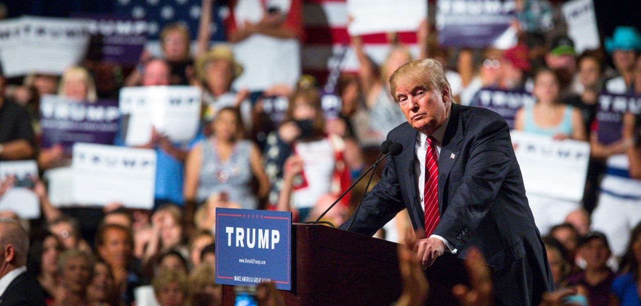 “Yo no soy racista, Hillary Clinton sí”: Donald Trump