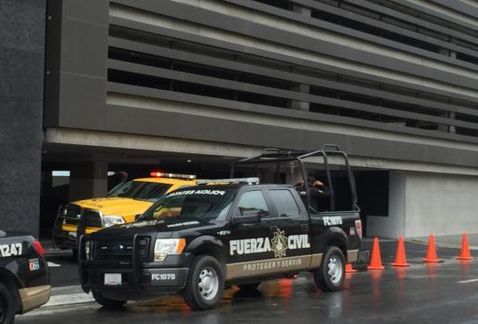 Muere trabajador al caer de una altura de 30 metros en Monterrey