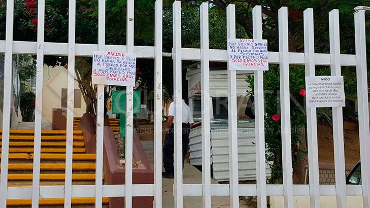 Mantienen paro en hospitales y clínicas de Oaxaca - hosp3