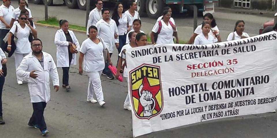 Mantienen paro en hospitales y clínicas de Oaxaca