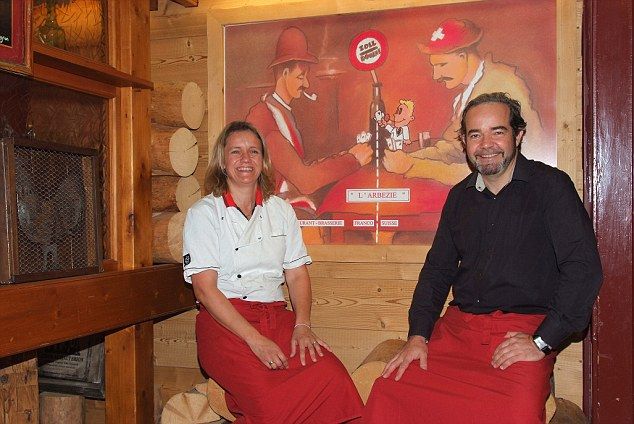En el Hotel Arbez, puedes dormir en Francia y Suiza al mismo tiempo - hotel-frontera