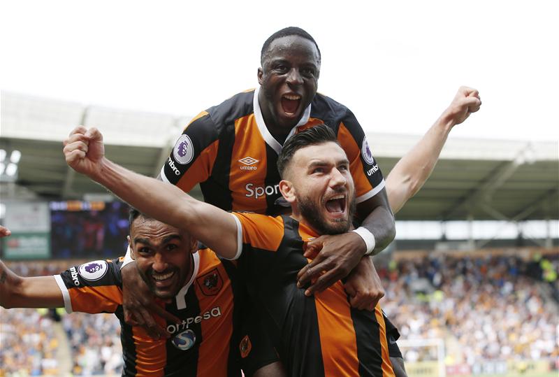 Abollan la corona del campeón - hull-city