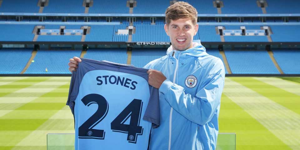 Manchester City contrata a John Stones
