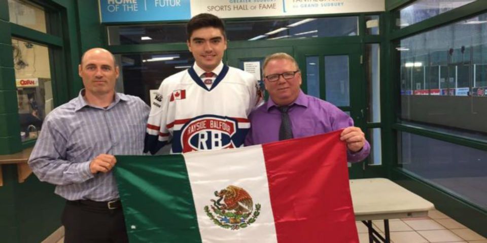 Contratan en Canadá a jugador mexicano de hockey sobre hielo