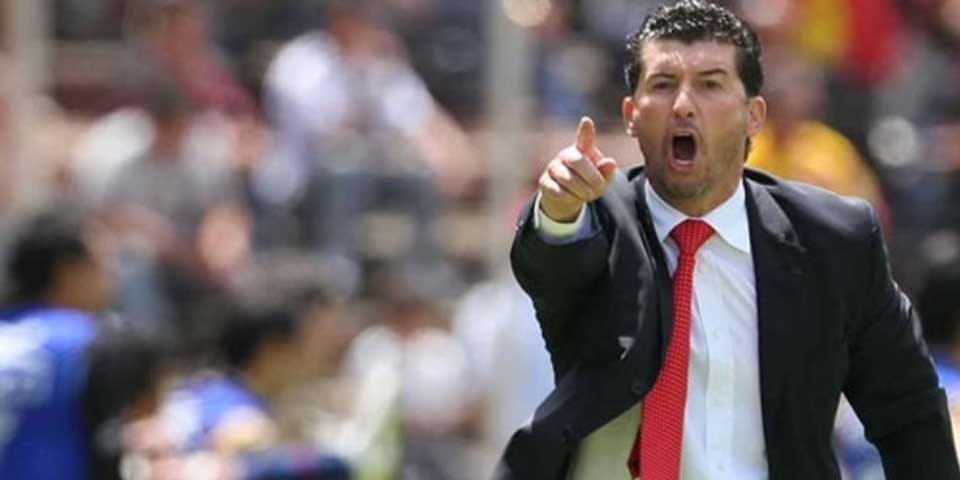 ‘Chepo’ de la Torre nuevo técnico de Santos Laguna