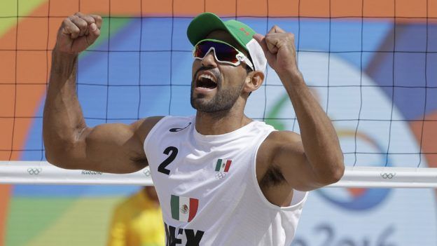 Triunfo de México en debut en voleibol de playa