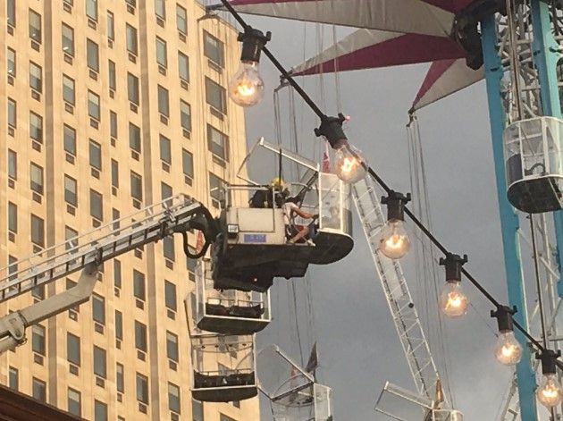 Video: quedan atrapadas 19 personas en juego mecánico - juego-mecanico-londres-shonamking